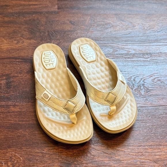 Hey Dude Shoes - Hey Dude Flip Flops